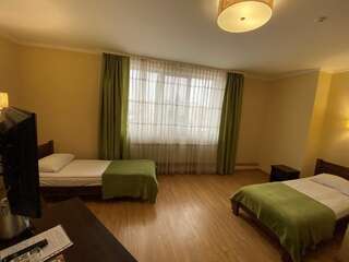Отель Passage Hotel Тернополь Двухместный номер с 2 отдельными кроватями-2